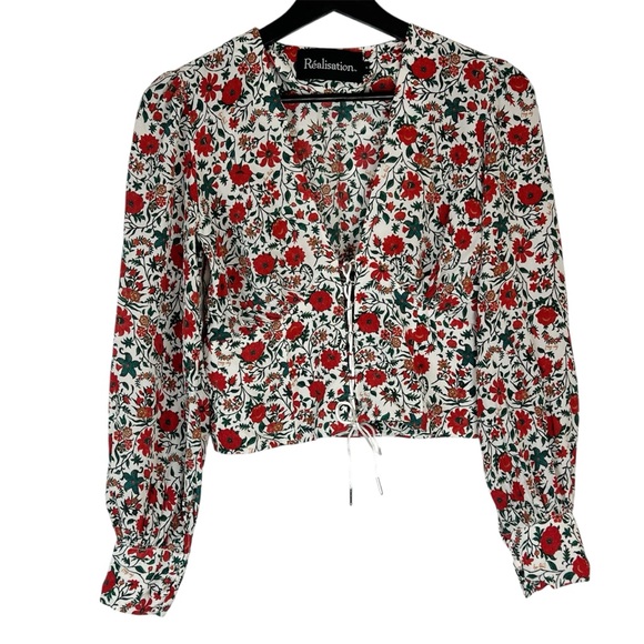 EUC Realisation Par The Bennie Silk Top in White Batik Floral by Realisation Par - Picture 2 of 13